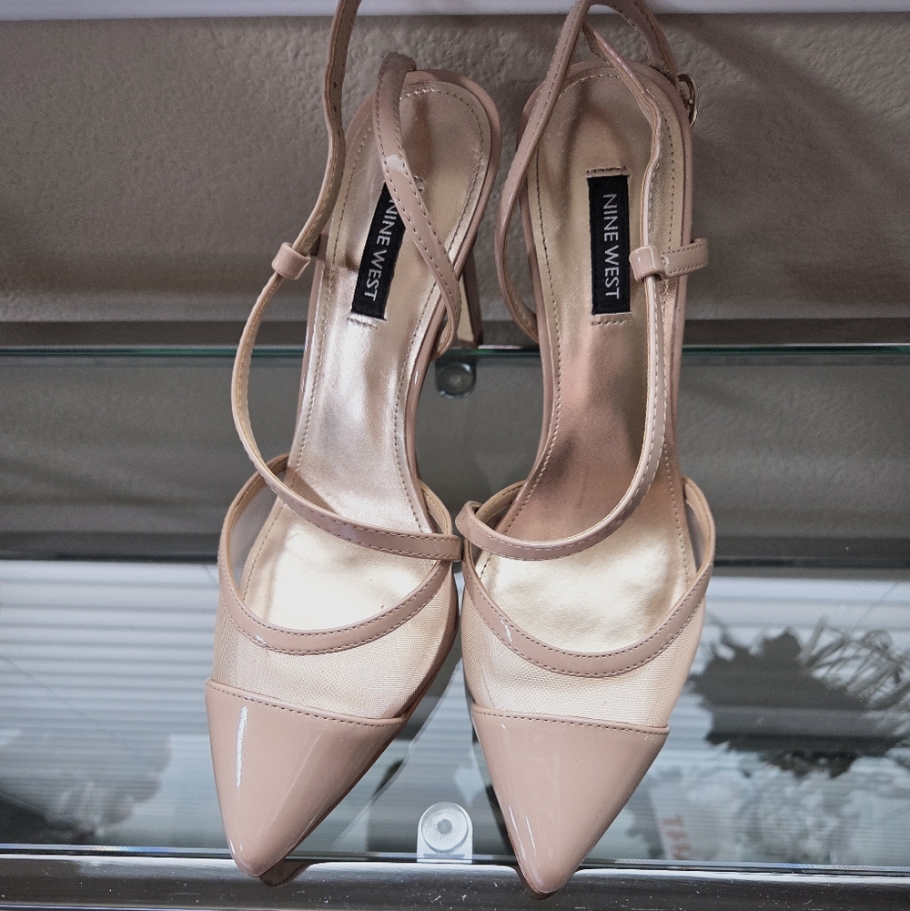 Nine West Light Natural TIMIE Ankle Strap Pumps Size 8 - Picture 2 of 6